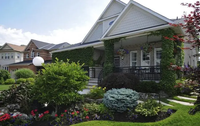 Burlington front yard garden